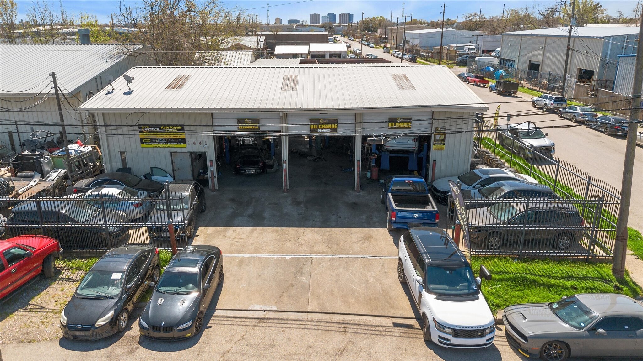 3325 Buttercup St, Houston, TX for Sale