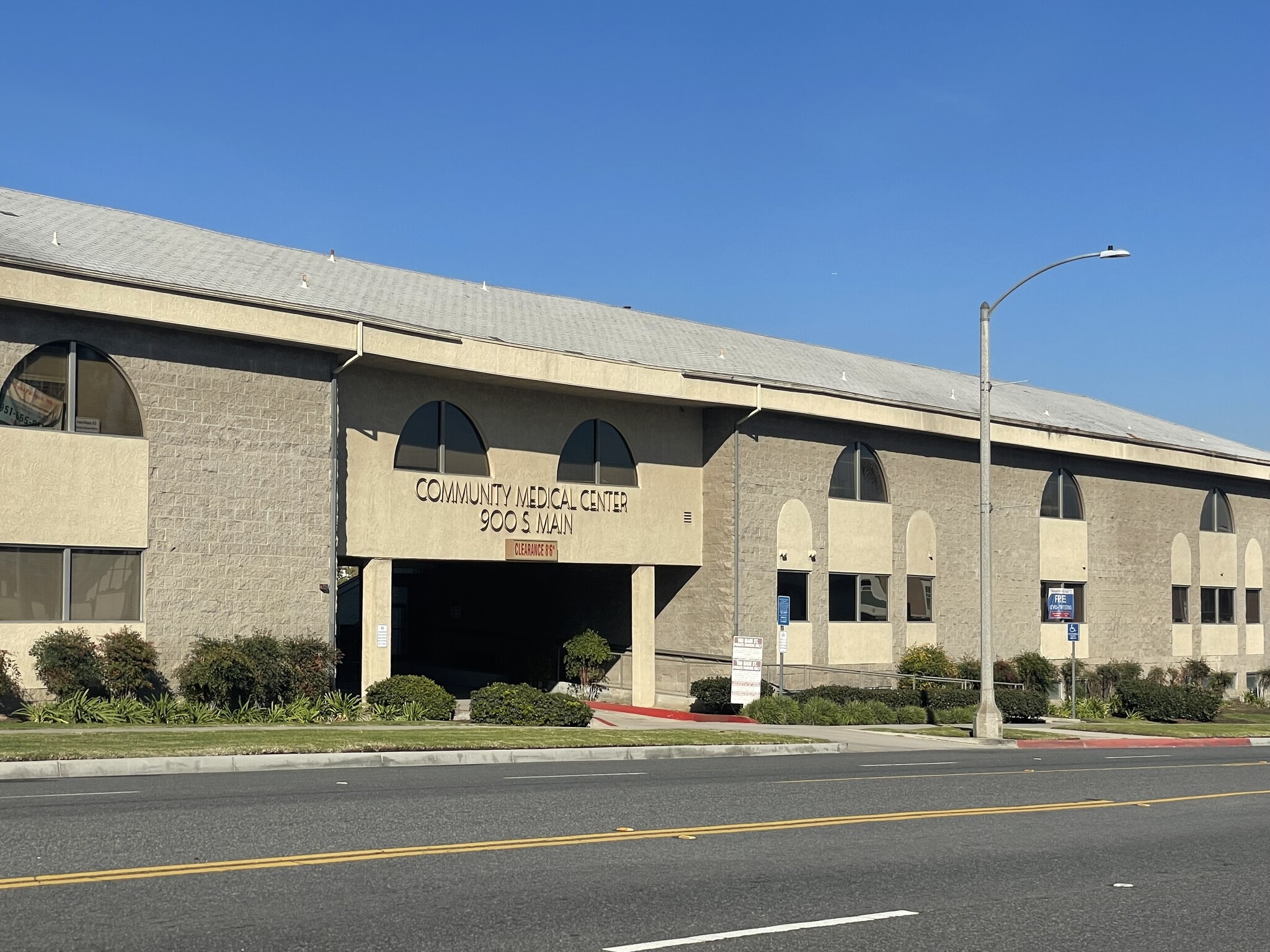 900 S Main St, Corona, CA for Rent