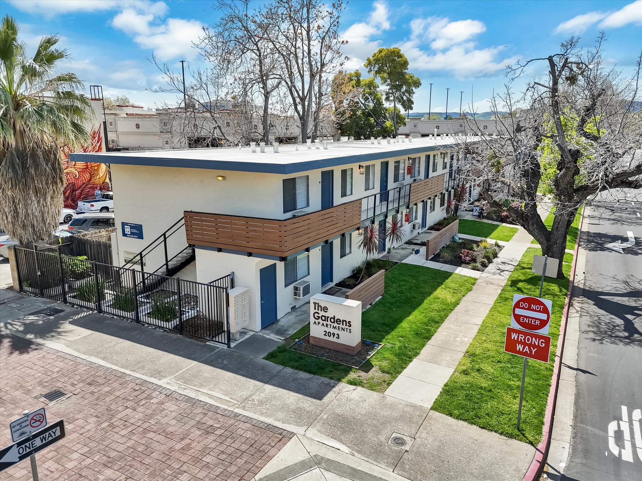 2093 Mount Diablo St, Concord, CA for Sale