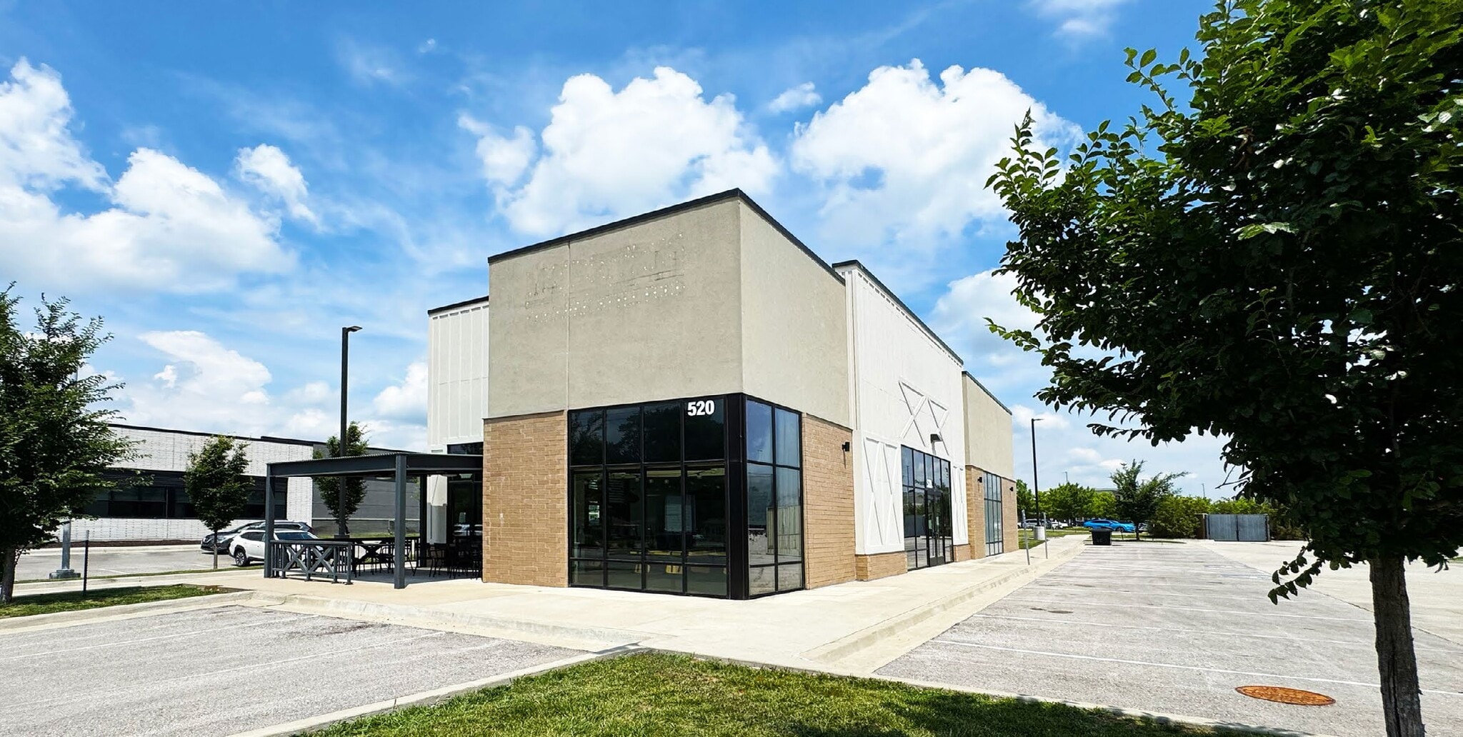 520 NW Chipman Rd, Lee's Summit, MO for Rent