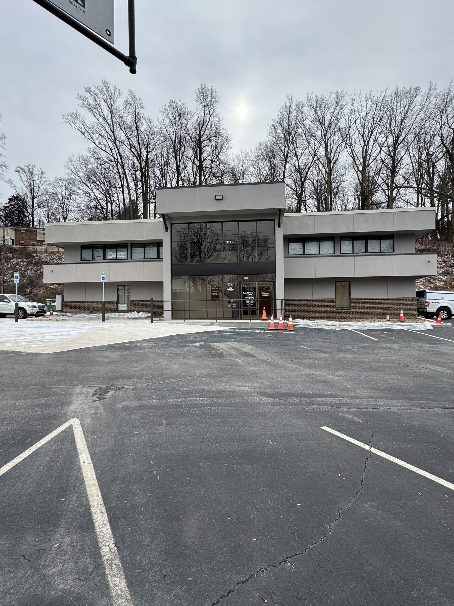 6515 Clinton Hwy, Knoxville, TN for Sale