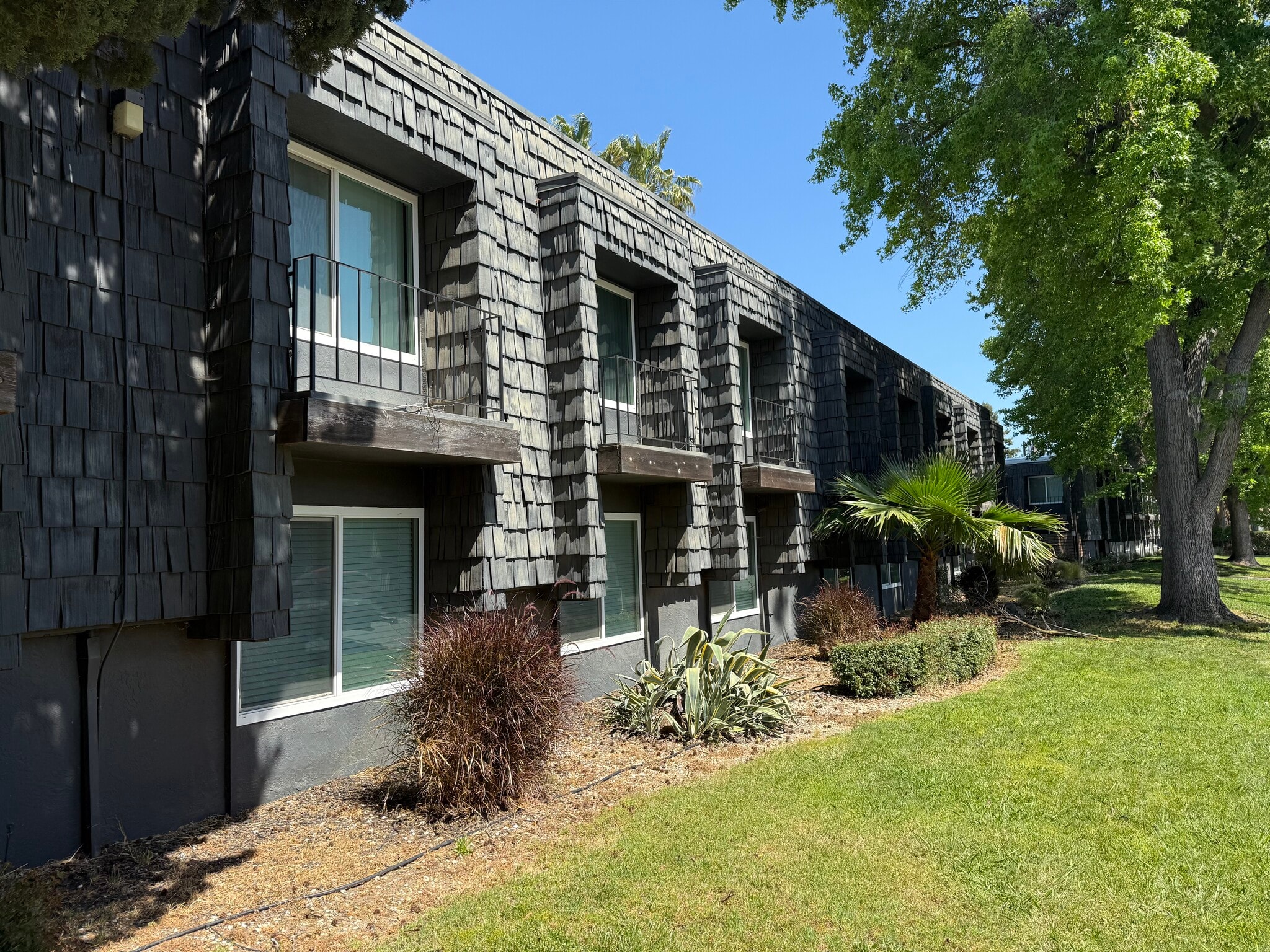 935 Johnfer Way, Sacramento, CA for Sale