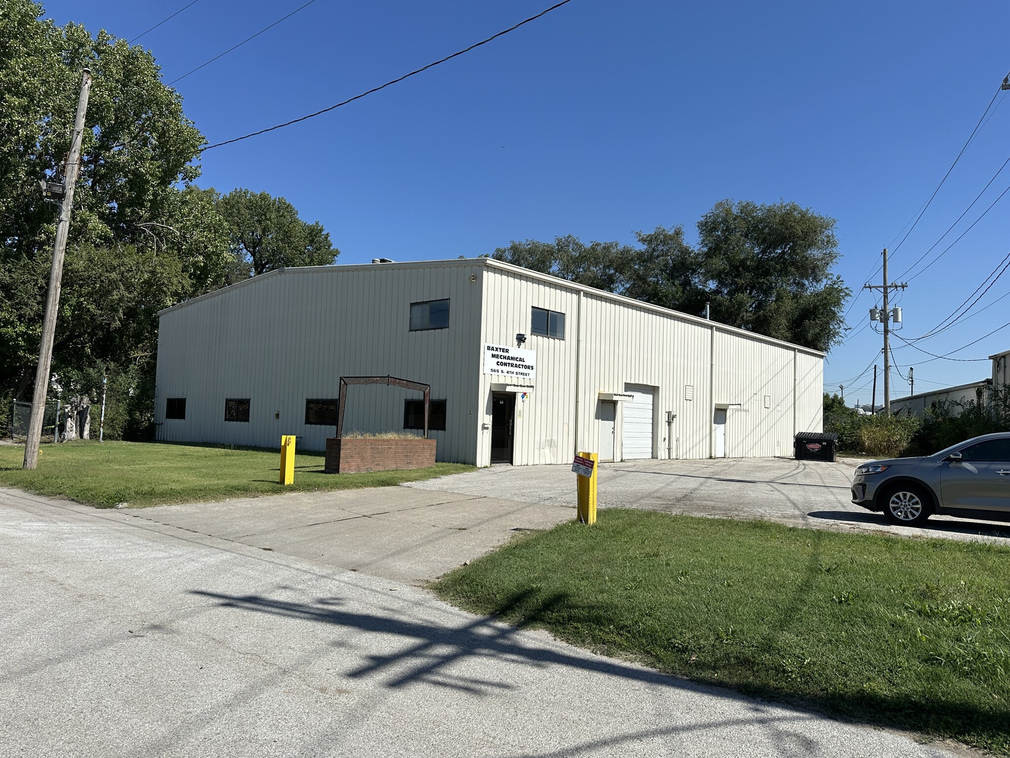 563-565 S 4th St, Kansas City, KS for Sale