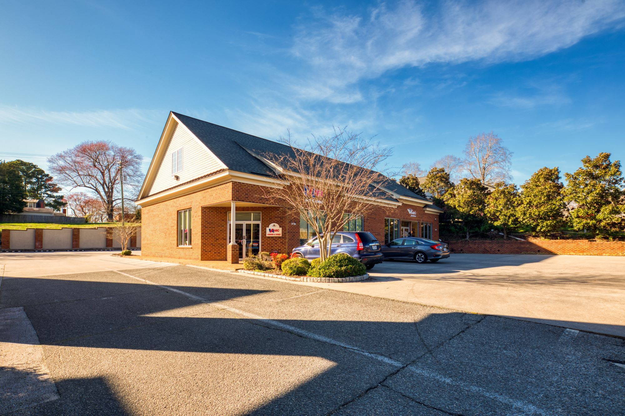 6728-6736 Main St, Gloucester, VA for Rent