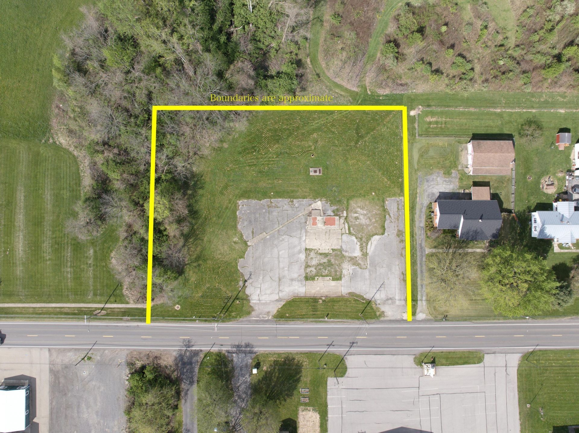 135 E High St, Edison, OH for Sale