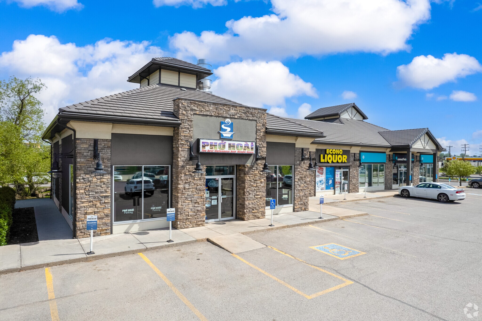 71 Riverside Dr, Okotoks, AB for Rent