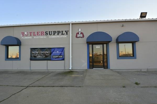 900 Skyline Dr, Marion, IL for Rent