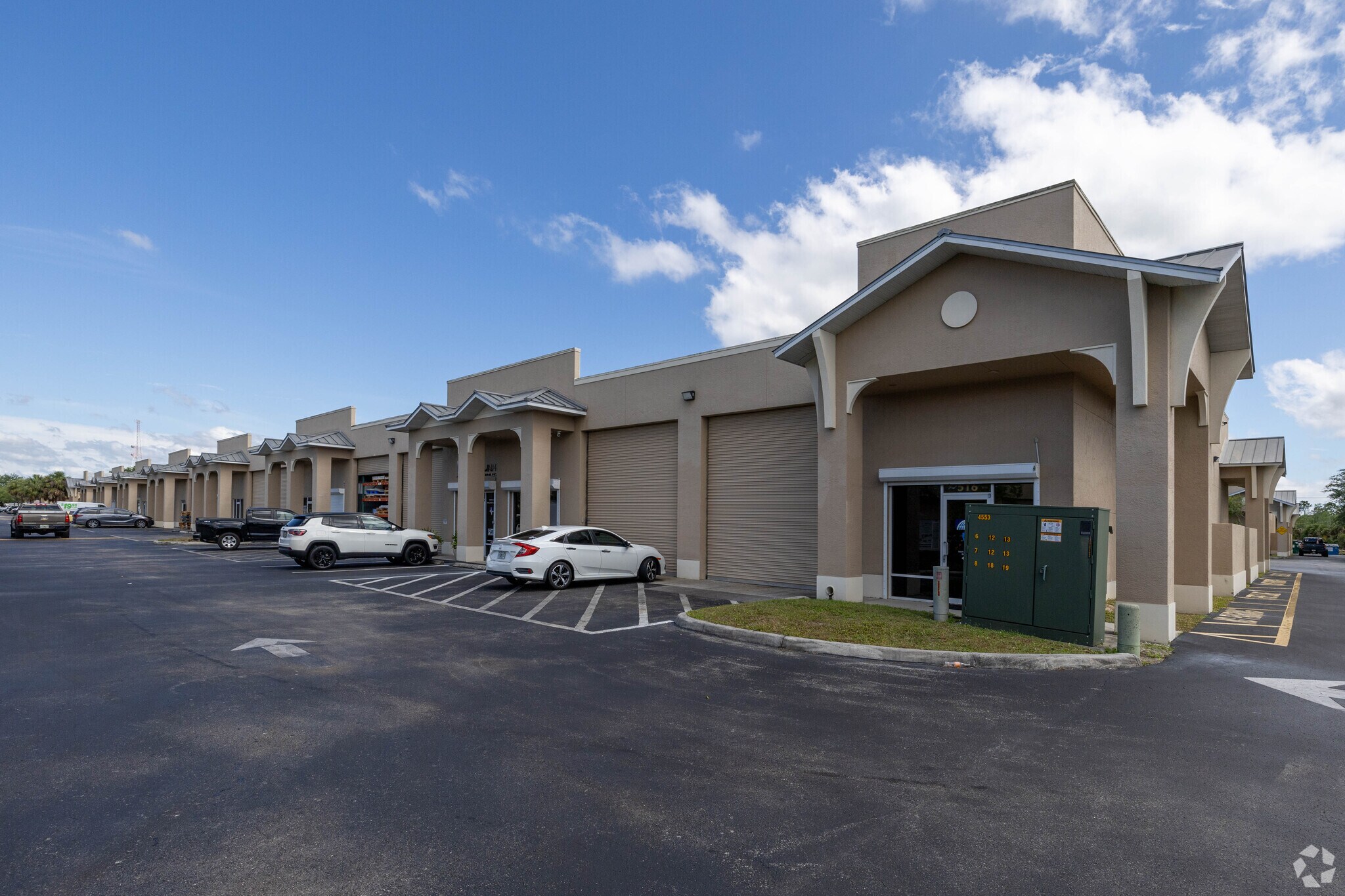3893 Mannix Dr, Naples, FL for Sale