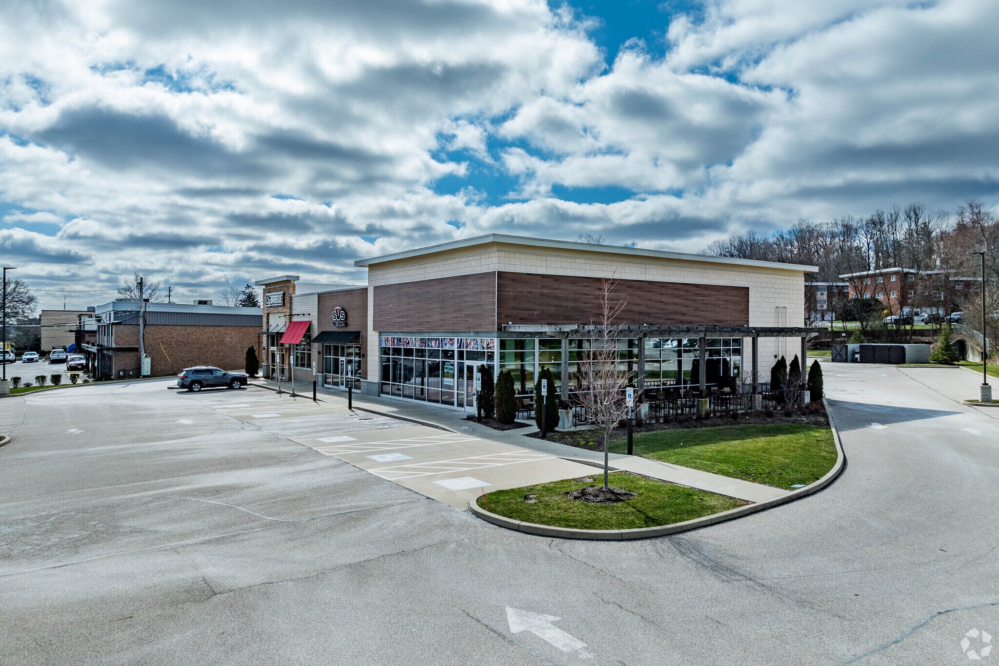 2858 W Market St, Fairlawn, OH for Rent