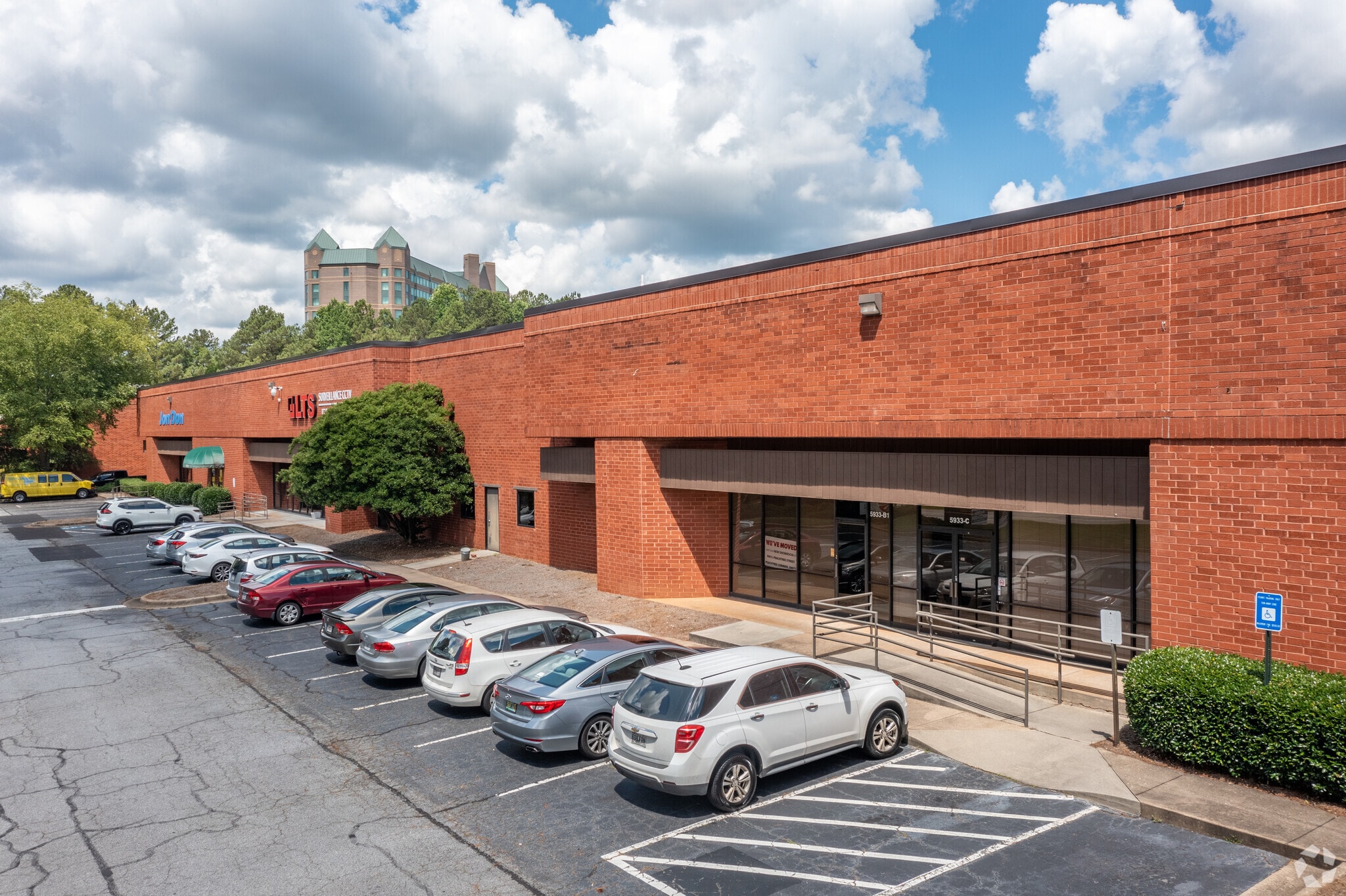5933 Peachtree Industrial Blvd, Peachtree Corners, GA for Rent