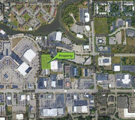 3801-SE Lake Eastbrook Blvd, Grand Rapids, MI for Sale