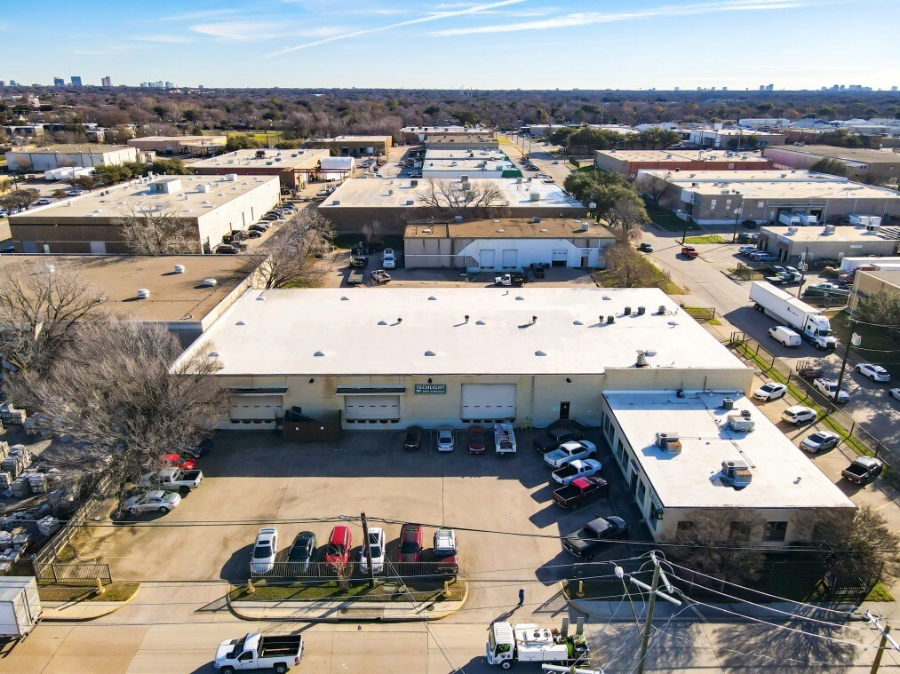 2707 Satsuma Dr, Dallas, TX for Rent