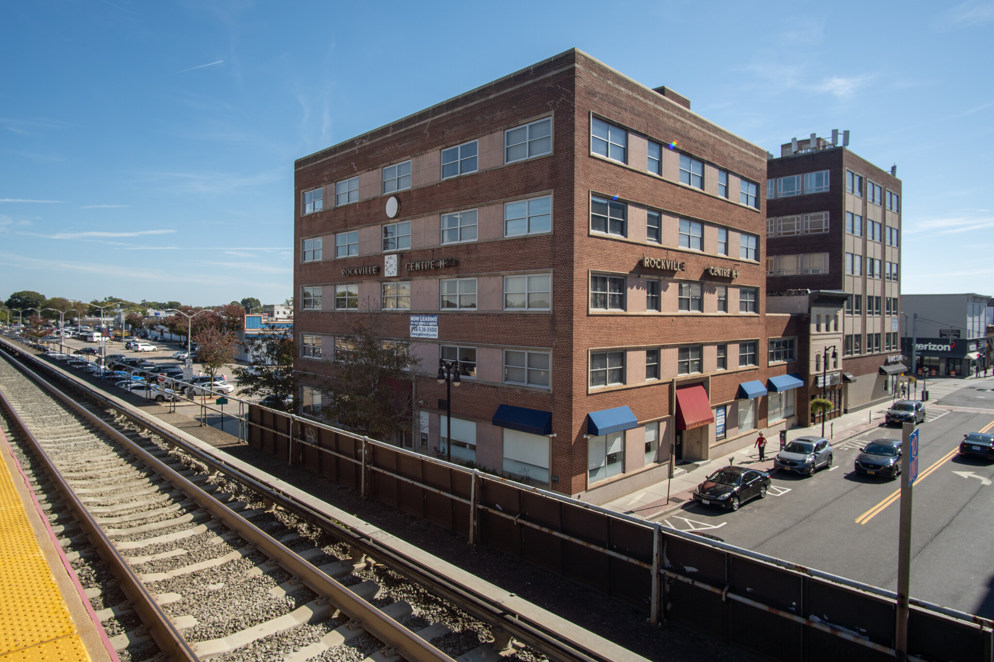 53 N Park Ave, Rockville Centre, NY for Rent