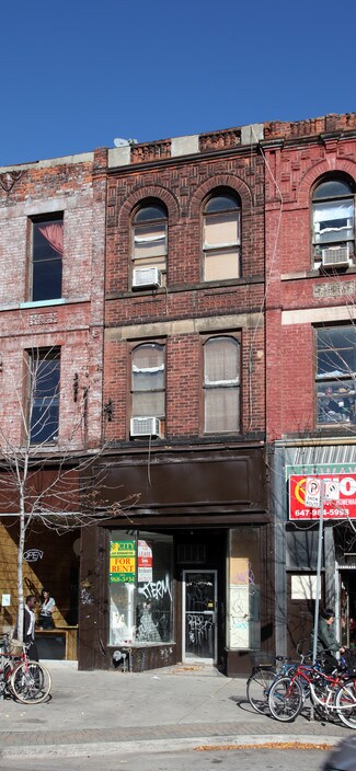 Toronto, ON Retail - 433 Spadina Ave Toronto, ON Retail - 433 Spadina Ave