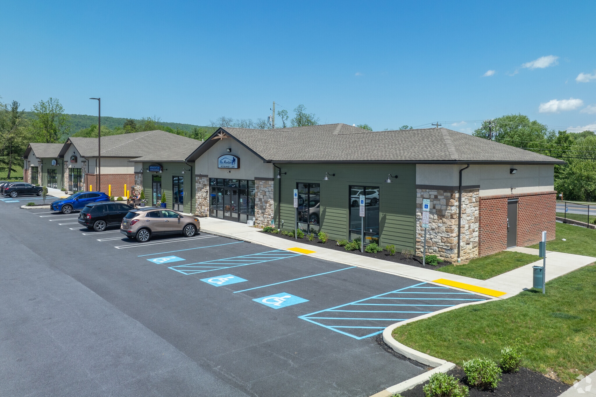 4220 Linglestown Rd, Harrisburg, PA for Rent