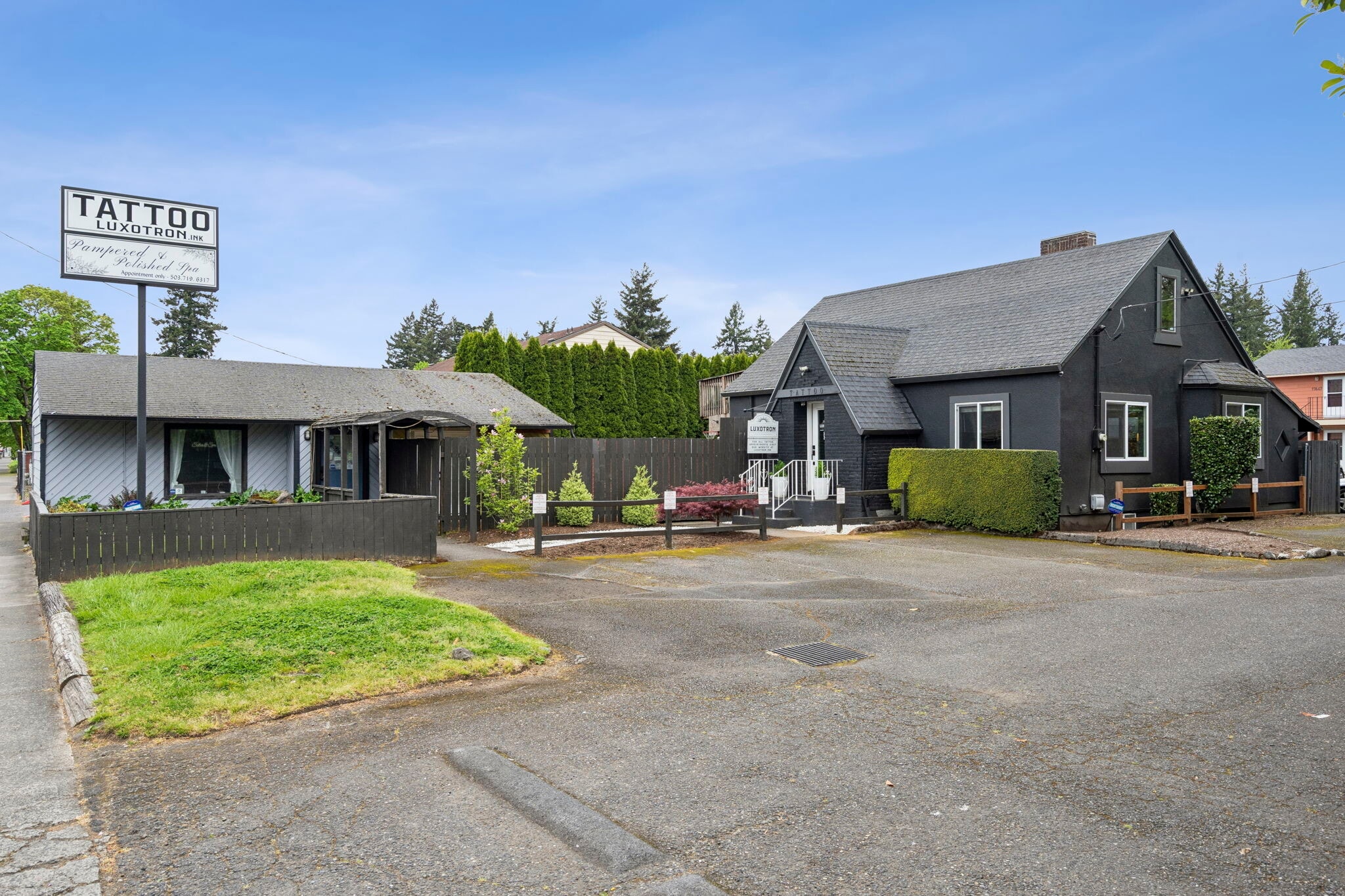 17641 SE Stark St, Portland, OR for Sale