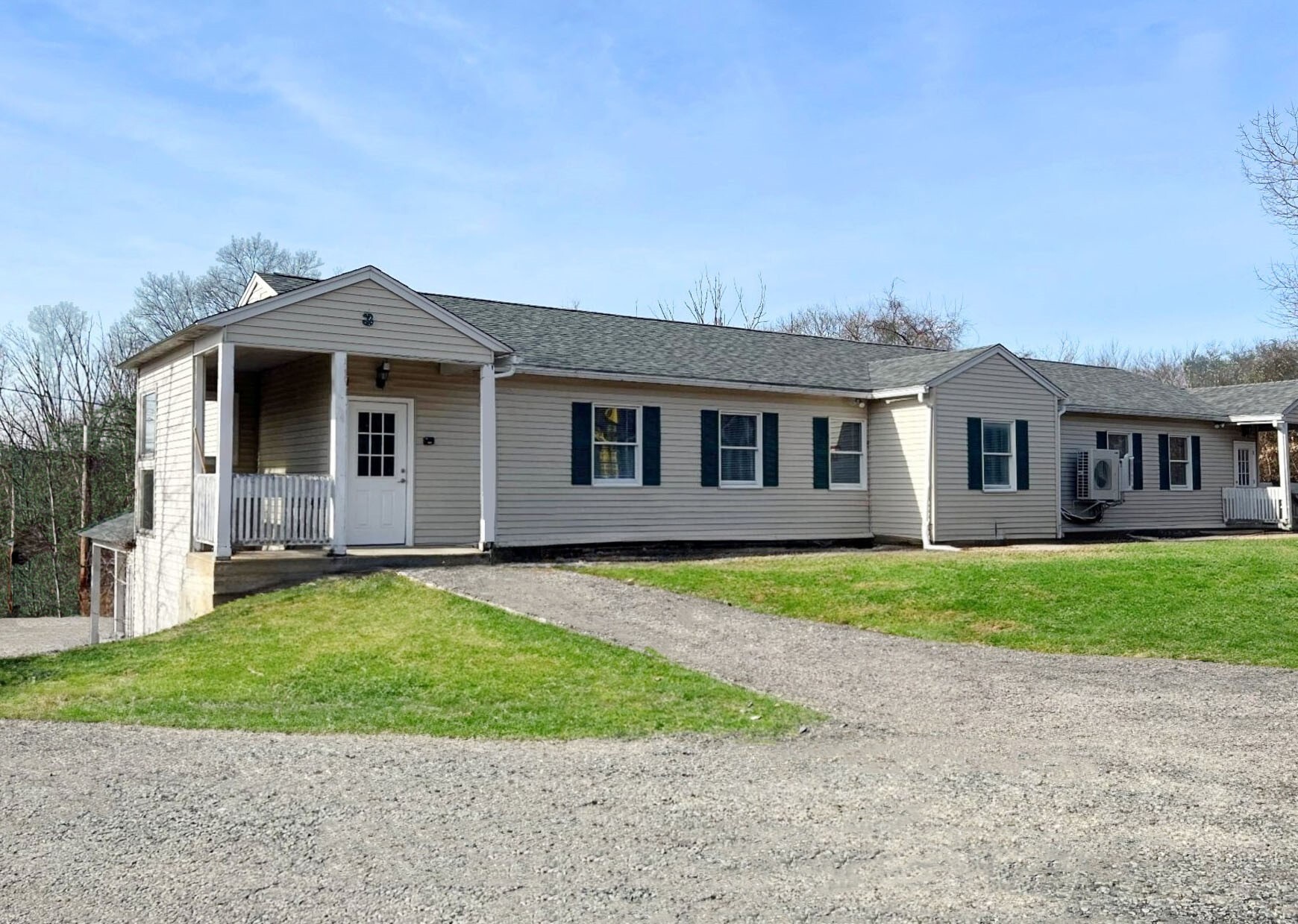 3 Countryside Dr, Milford, MA for Rent