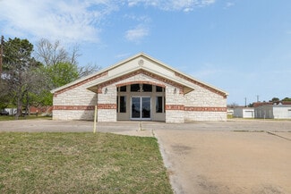 Rockdale, TX Churches - 1306 W Cameron Ave
