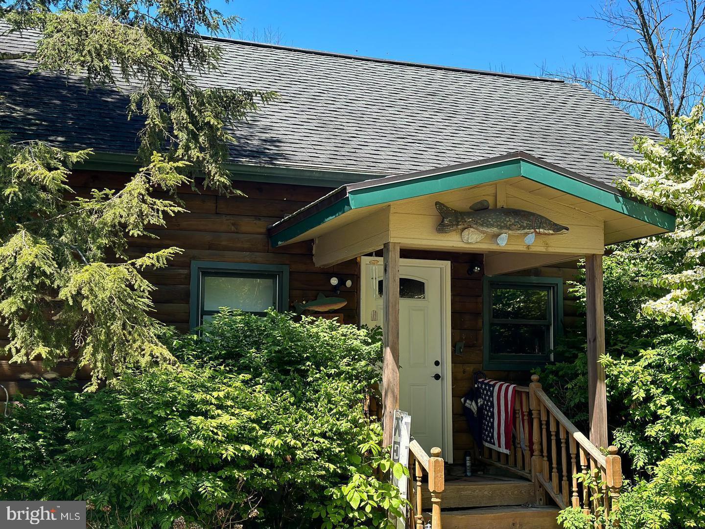 383 Ben Franklin Hwy W, Douglassville, PA for Sale