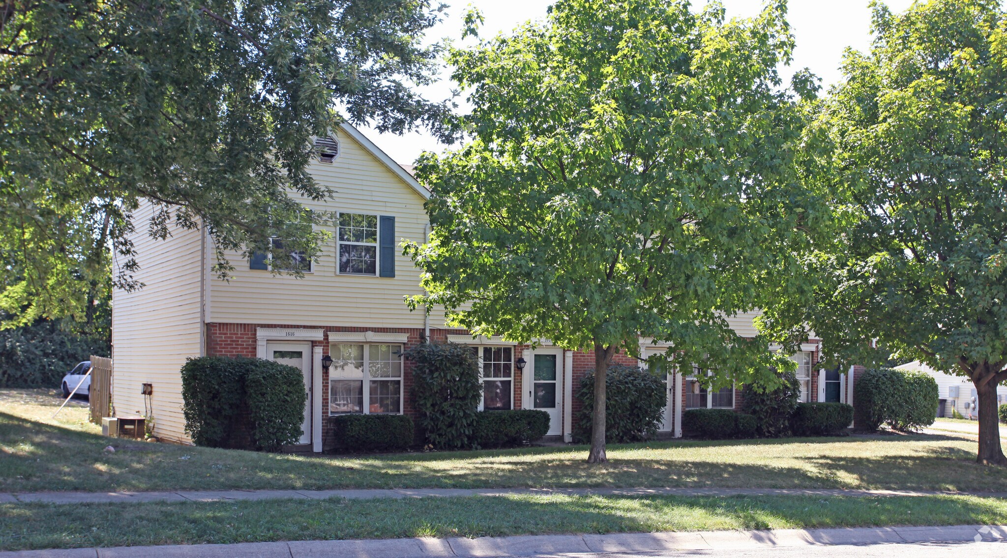 1602-1616 Belvo Rd, Miamisburg, OH for Sale