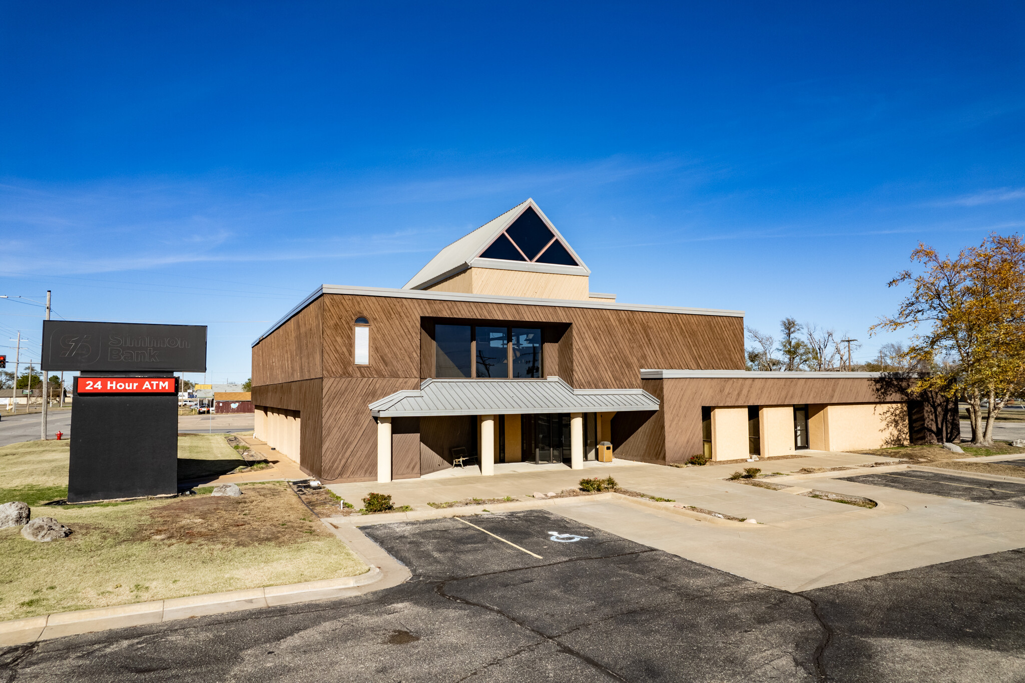 524 N Main St, South Hutchinson, KS for Sale