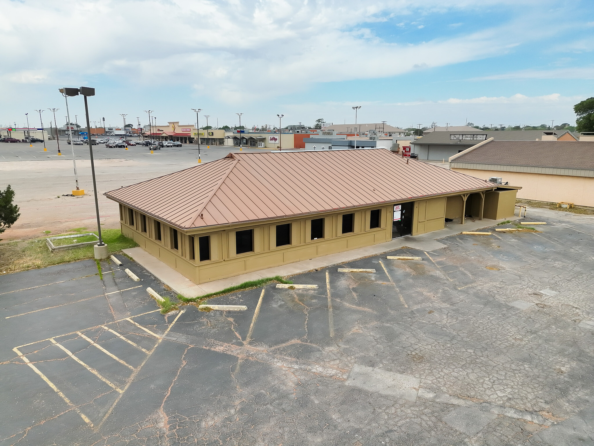 2131 E 8th St, Odessa, TX for Sale