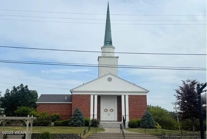 900 W Market St, Lima, OH for Sale