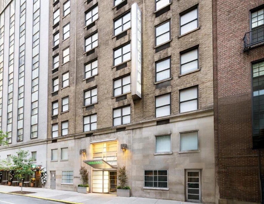 33 W 55th St, New York, NY for Rent