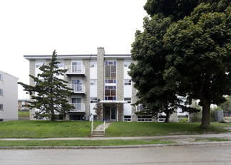 Waterloo, ON Apartments - 10 Austin Dr