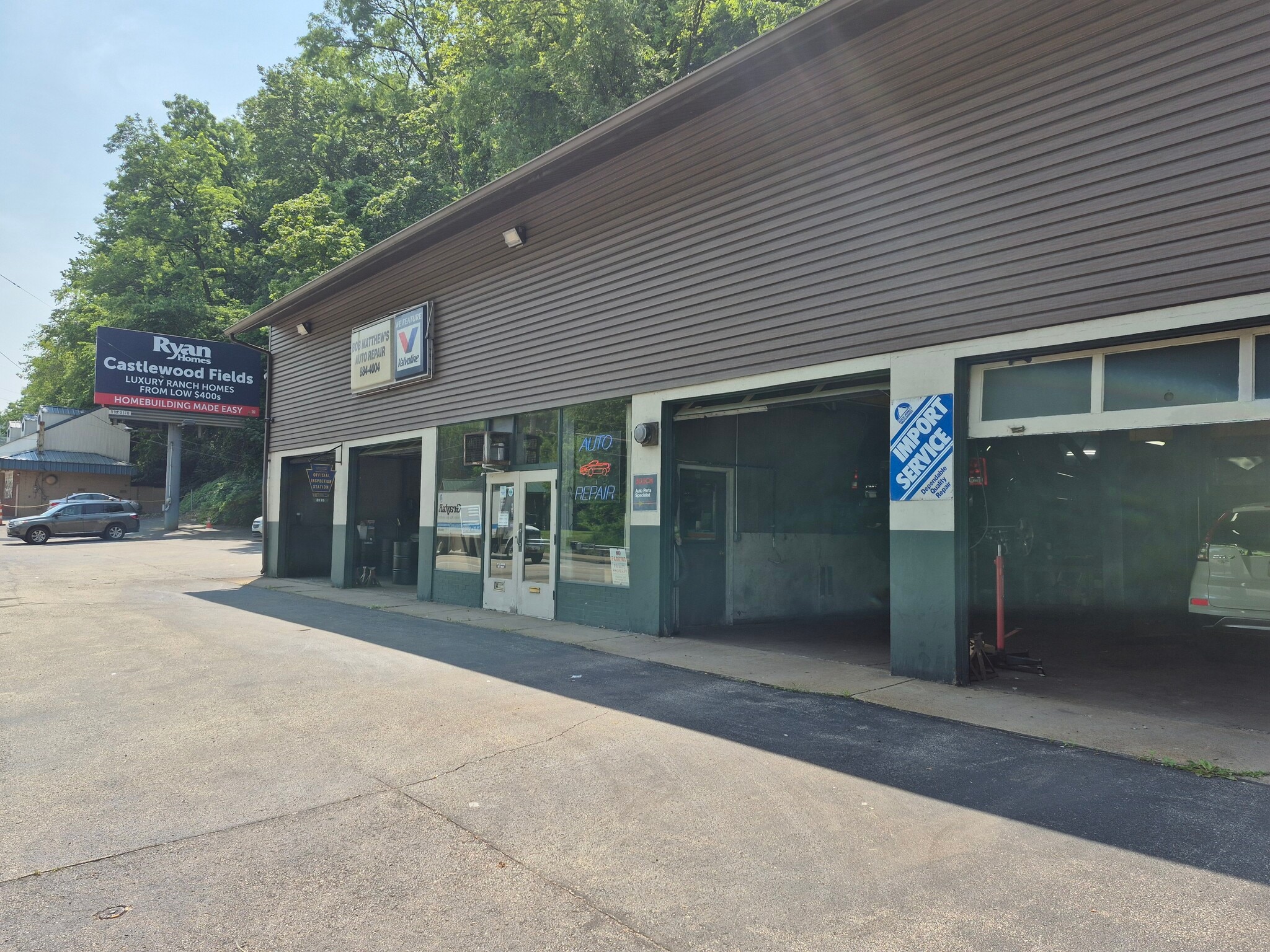 2702 Saw Mill Run Blvd, Pittsburgh, PA for Sale