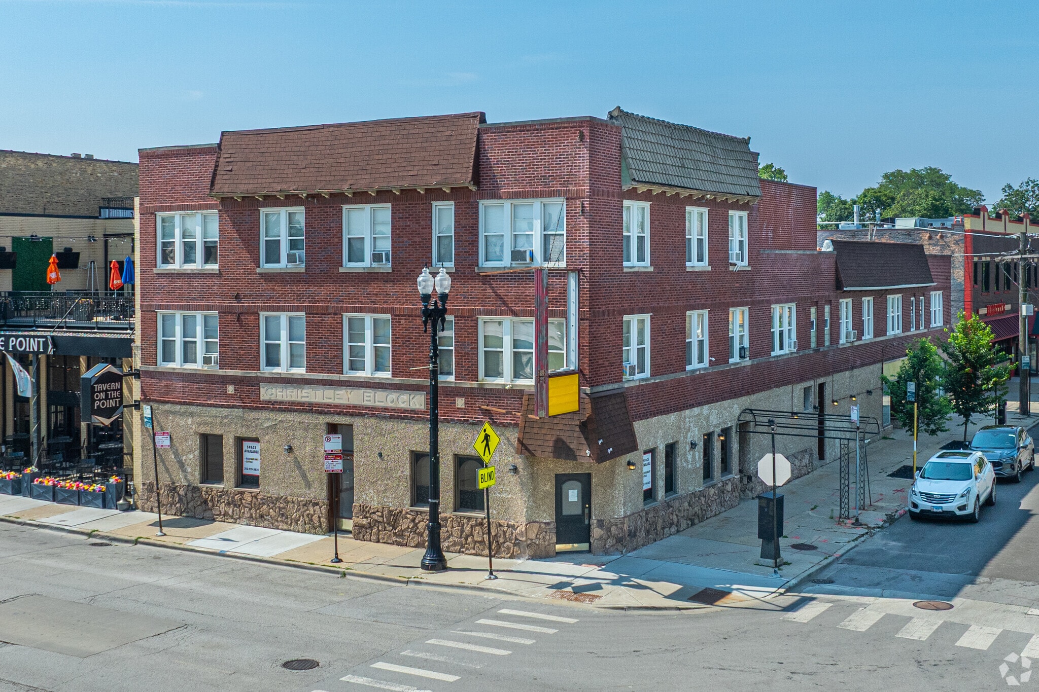 6728-6730 N Northwest Hwy, Chicago, IL for Rent