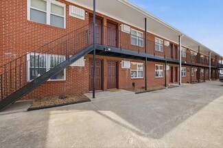 Norfolk, VA Apartments - 725 Guy Ave