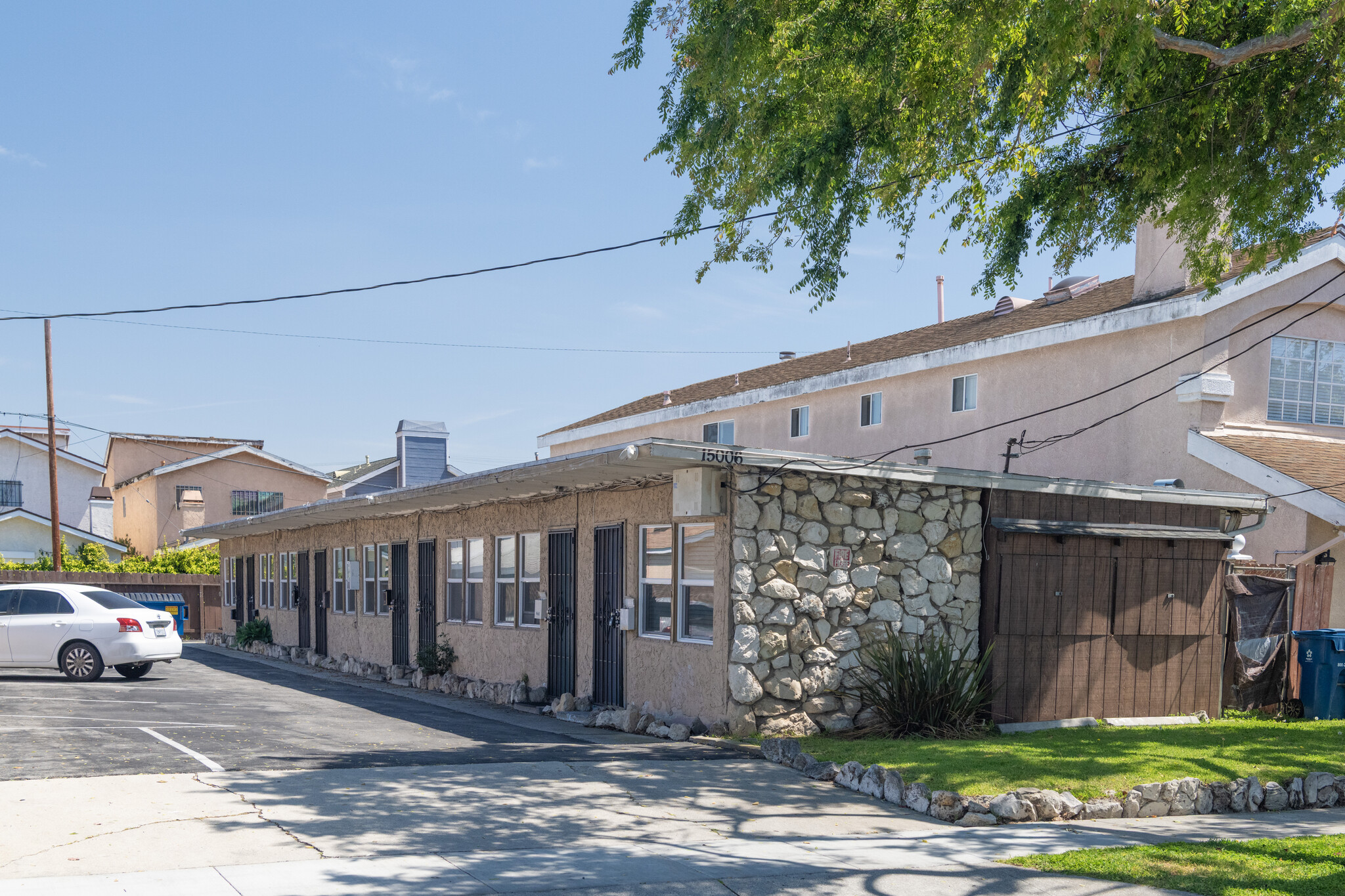 15006 Kingsdale Ave, Lawndale, CA for Sale