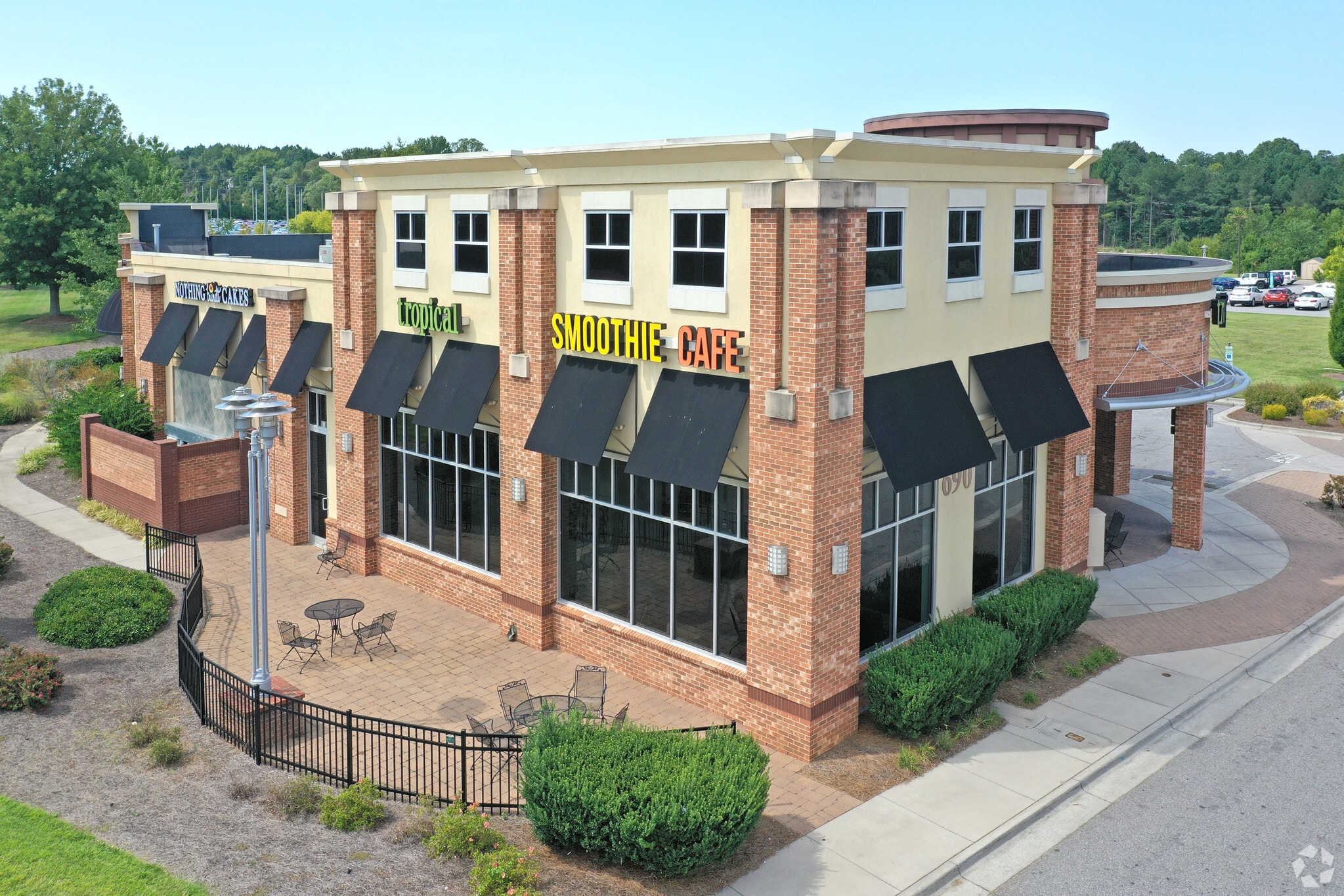 Hanes Mall Blvd WinstonSalem, NC 27103 Shopping Center Property for