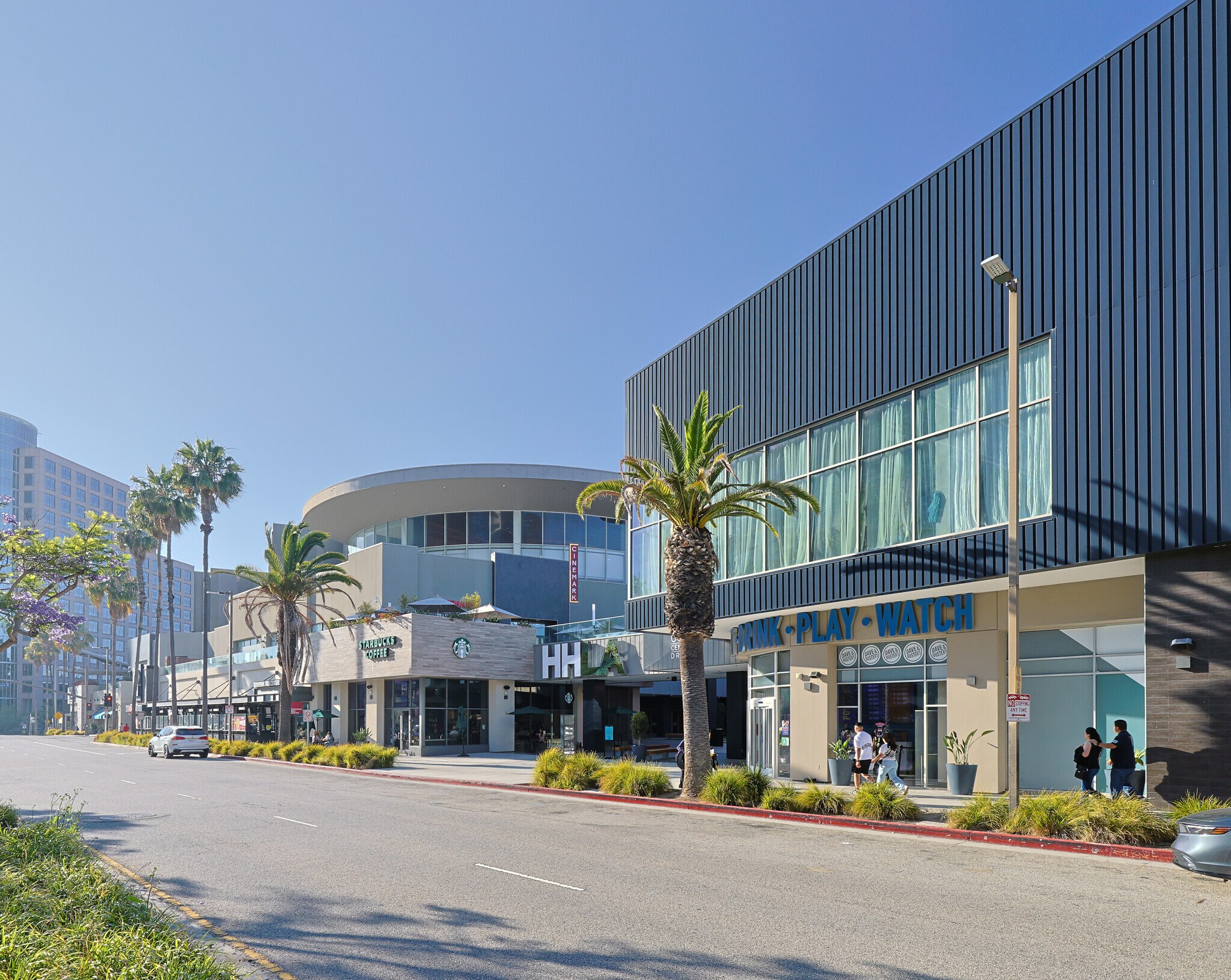 6081 Center Dr, Los Angeles, CA for Rent