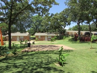 Mead, OK Hospitality - 3263 US Hwy 70