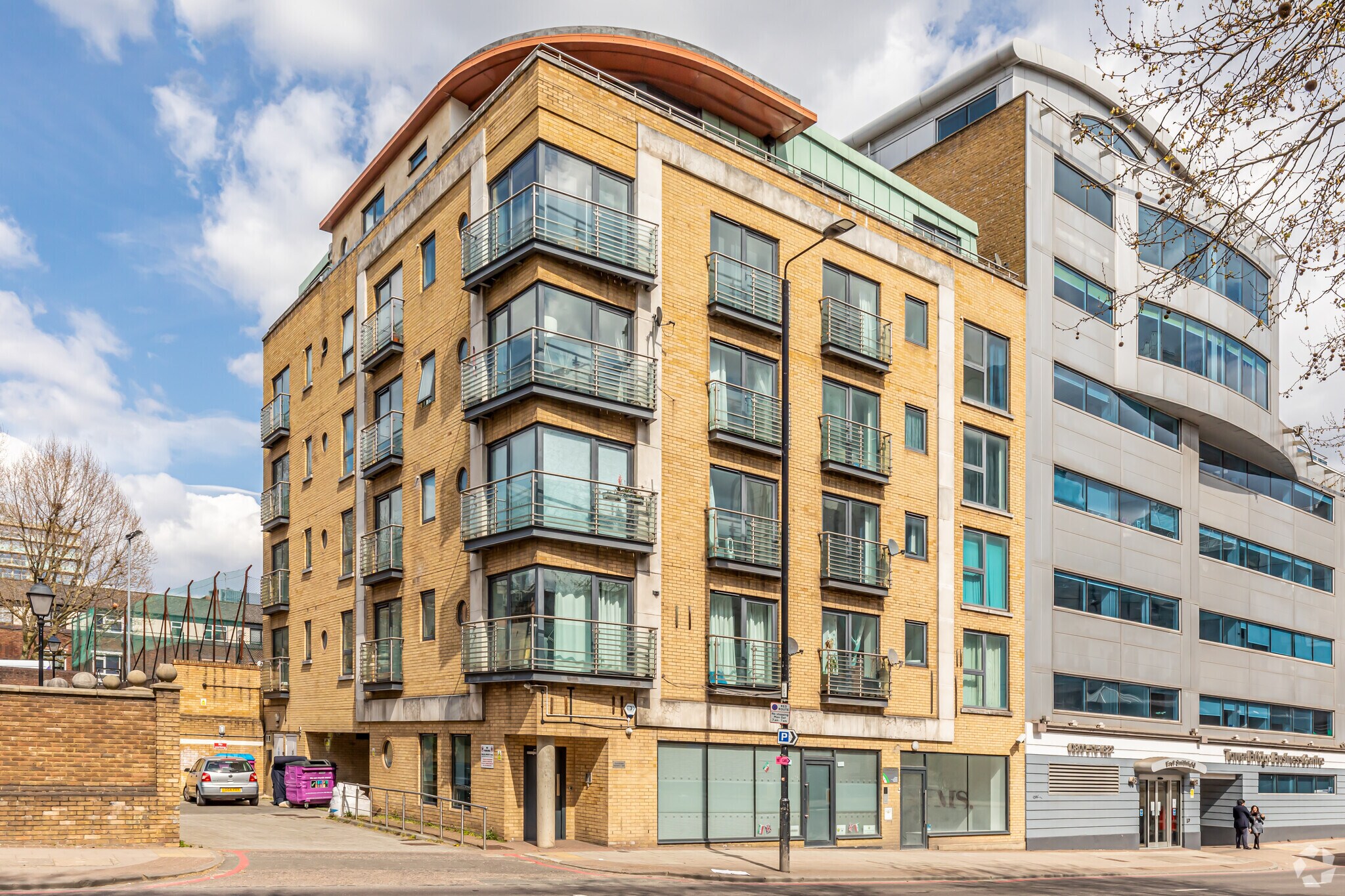43-45 East Smithfield, London, LND for Rent