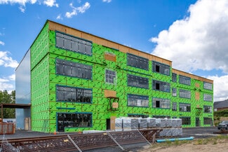 Chambly, QC Retail - 920 Av Simard