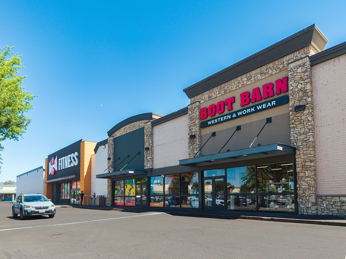 870-1132 Biddle Rd, Medford, OR for Rent