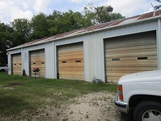 Baytown, TX Warehouse - 4815 N Main St