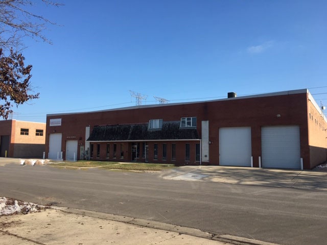 189 Seegers Ave, Elk Grove Village, IL for Rent