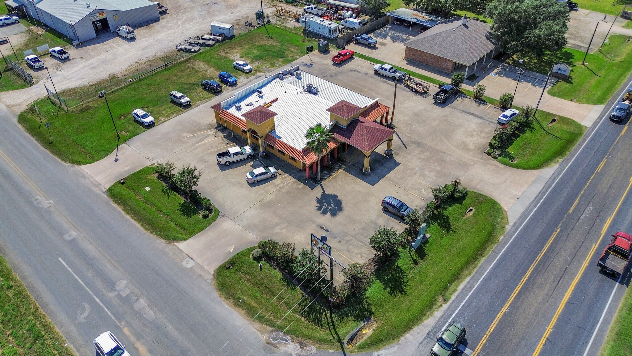 901 W Clayton St, Dayton, TX for Sale