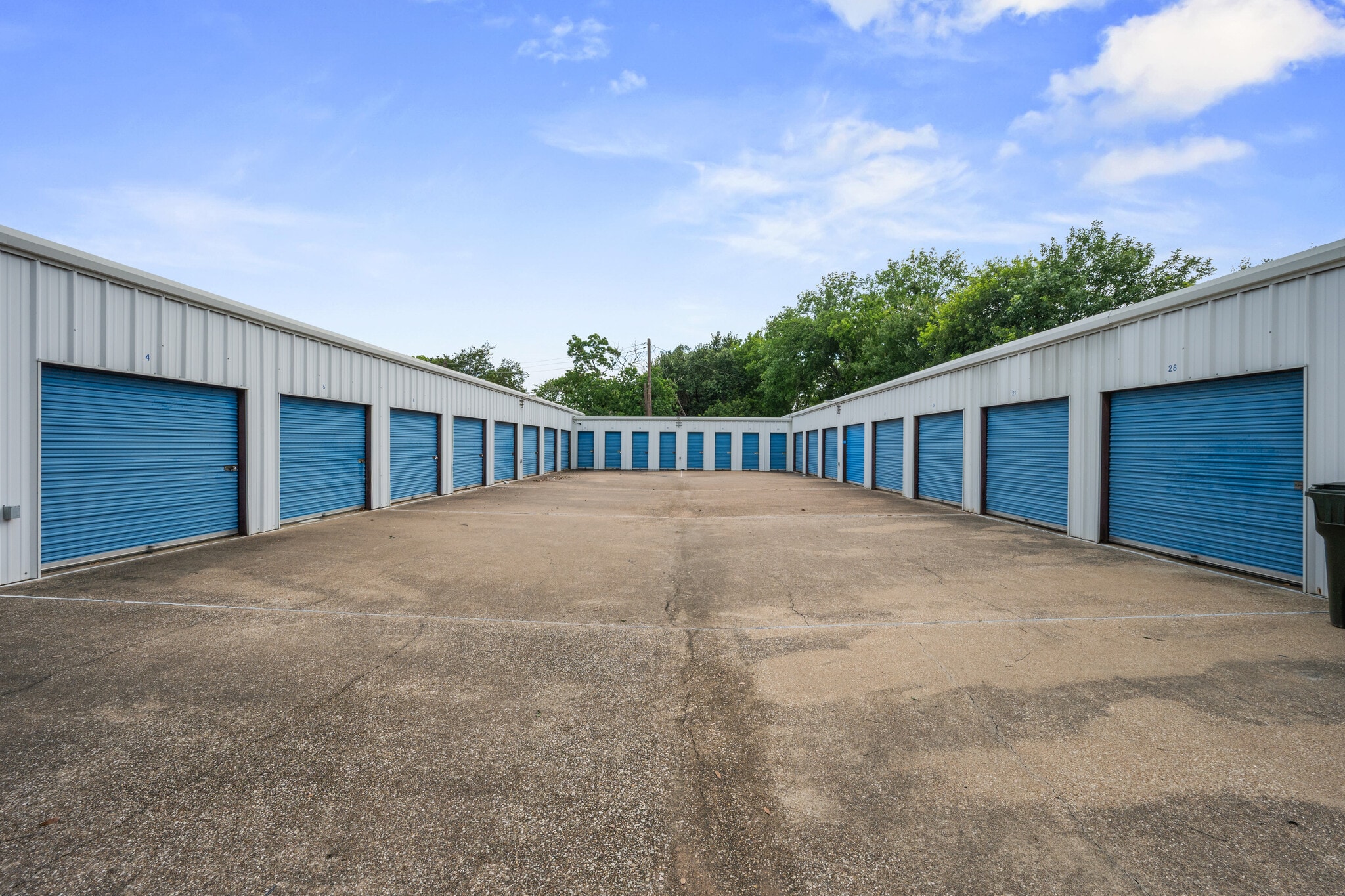 2306 Cavitt Ave, Bryan, TX for Sale