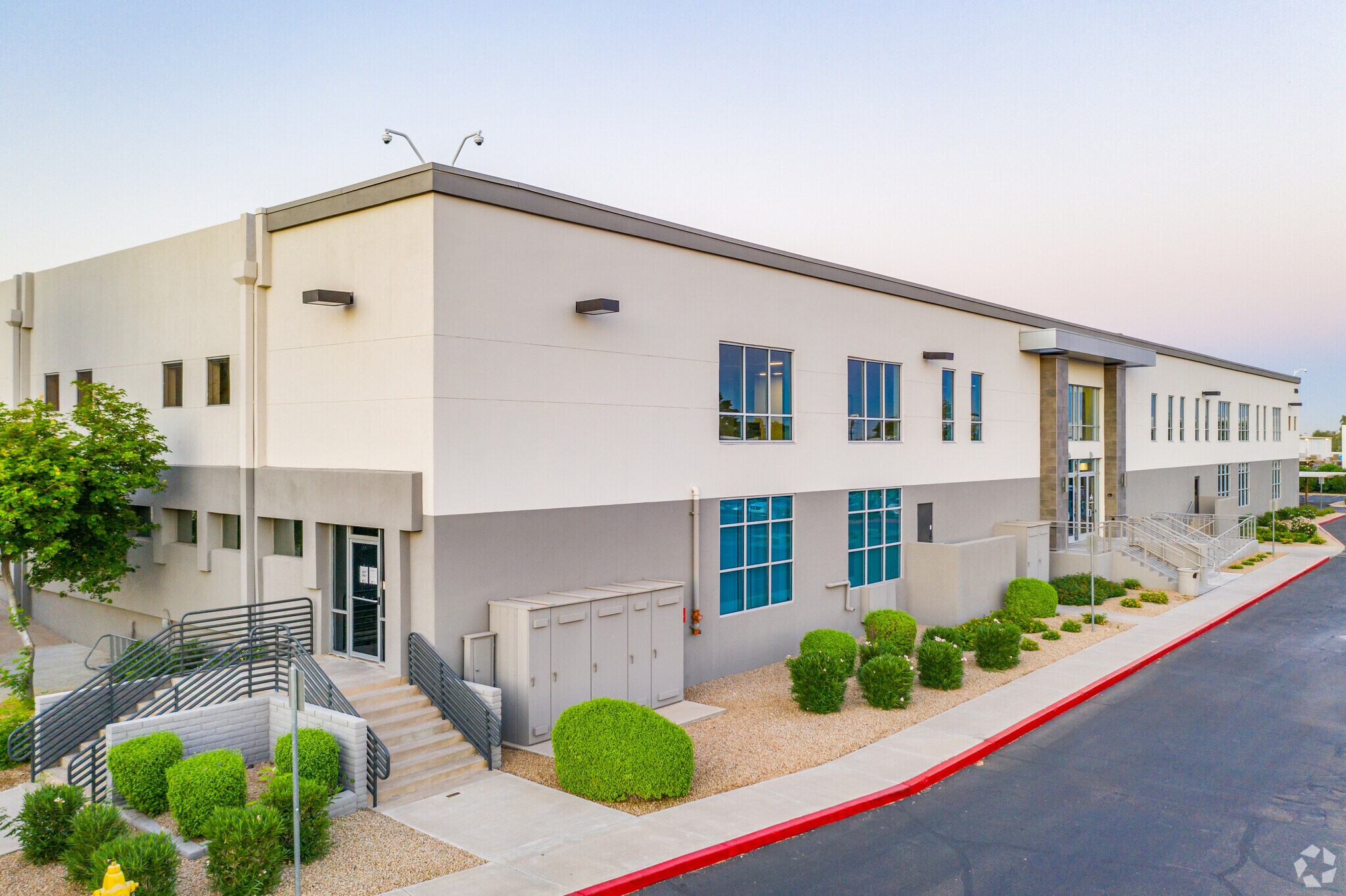 3925 E Broadway Rd, Phoenix, AZ for Rent