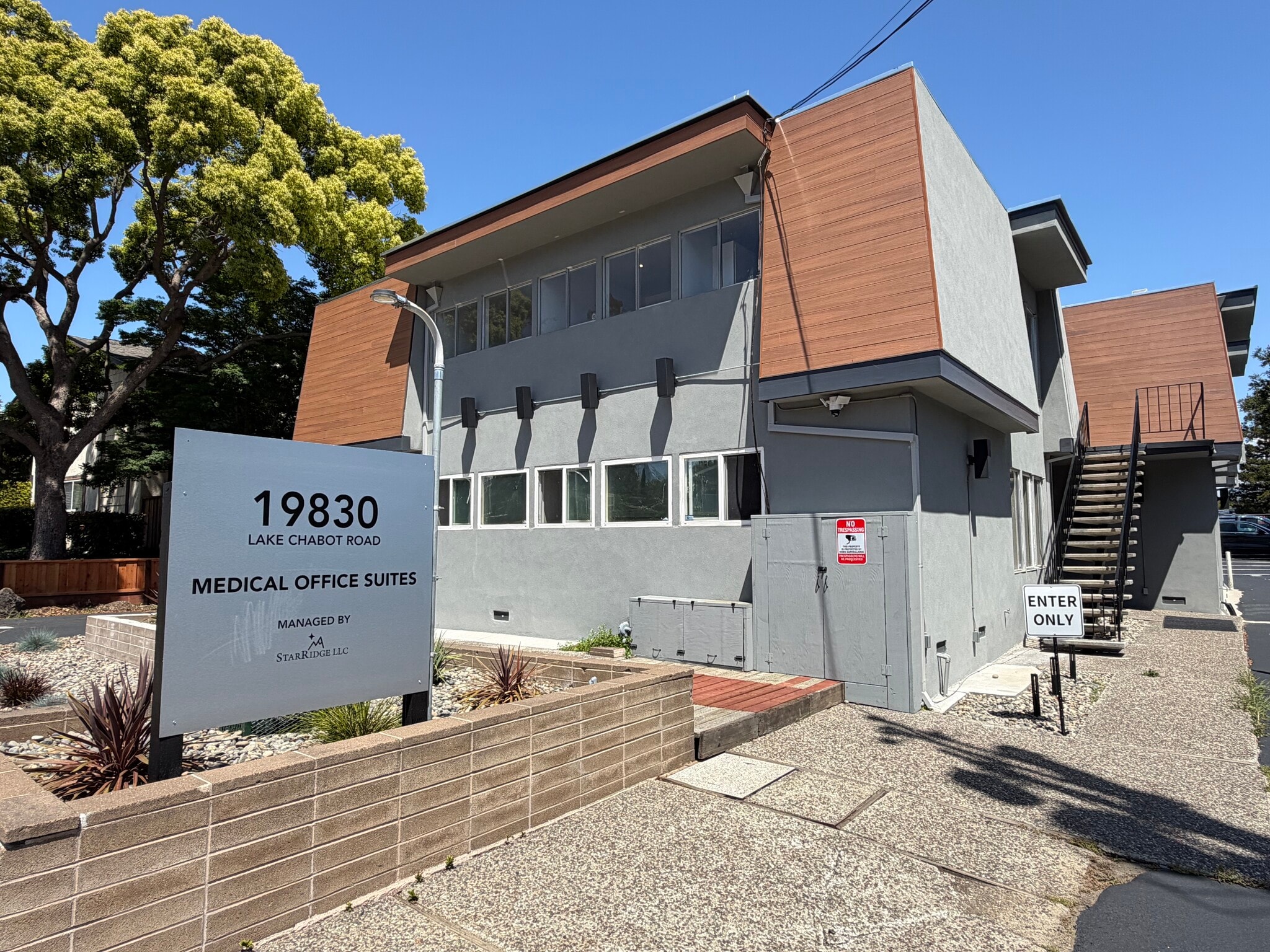 19830 Lake Chabot Rd, Castro Valley, CA for Rent