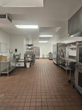 Los Angeles, CA Industrial - 3048 Fletcher Dr