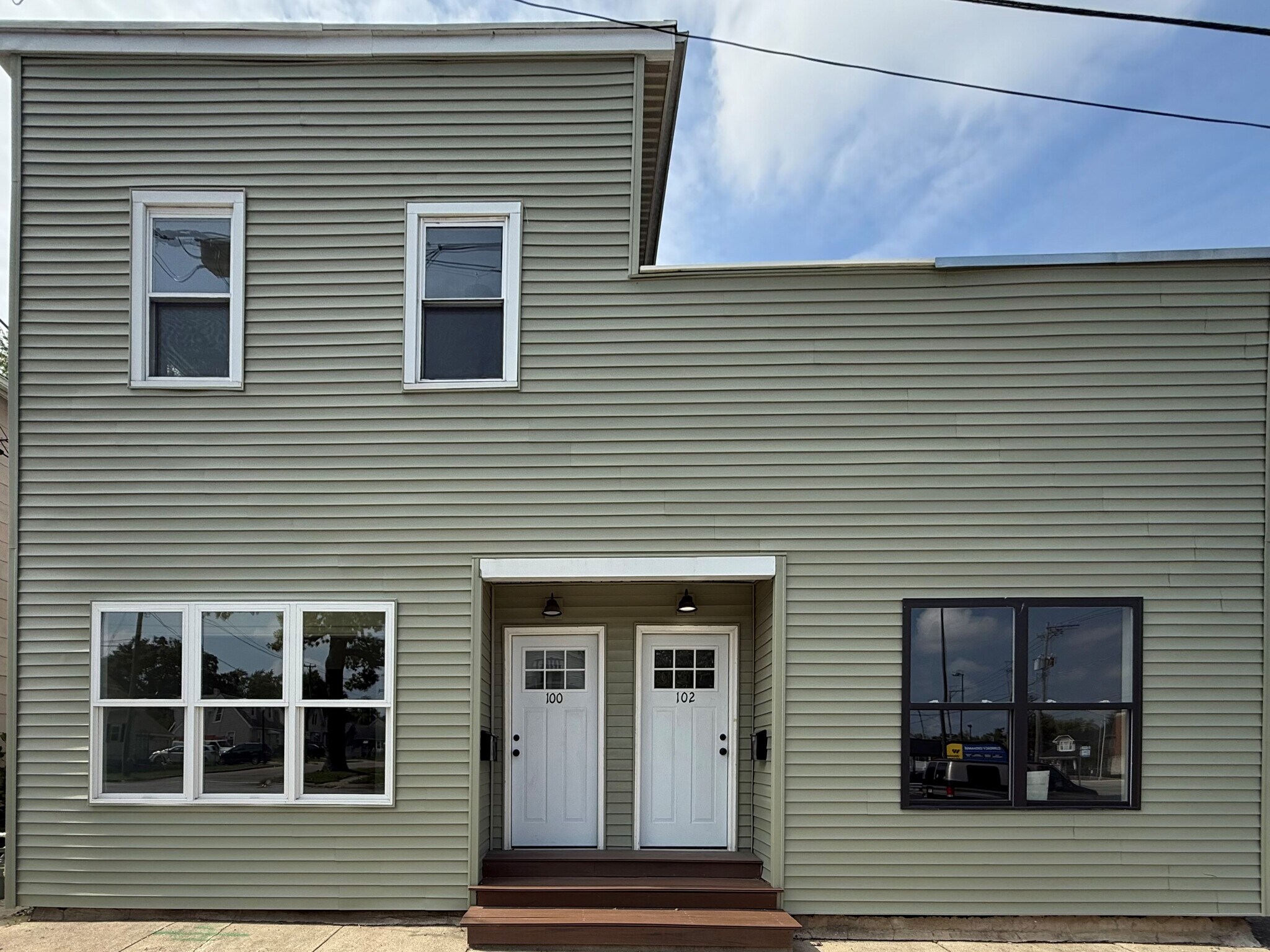 100-102 N Ohio St, Aurora, IL for Sale