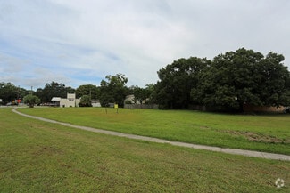 0 St Petersburg Dr W  