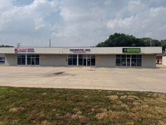 Newton, KS Retail - 200 E 12th St
