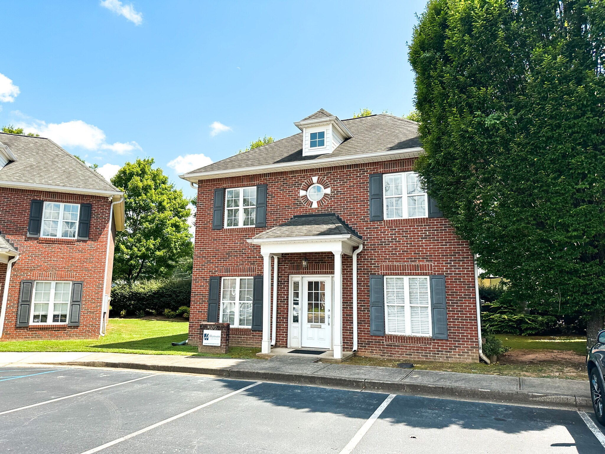 102 Renaissance Cir, Mauldin, SC for Sale